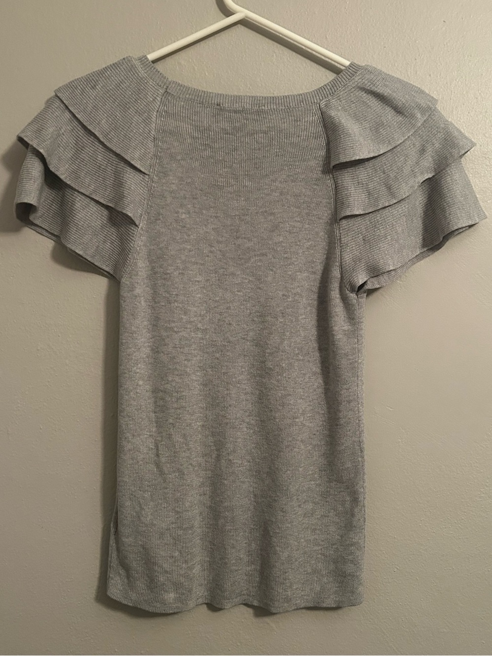 Express Short-Sleeve Ribbed Knit Top with Layered Ruffles - Picture 2 of 3